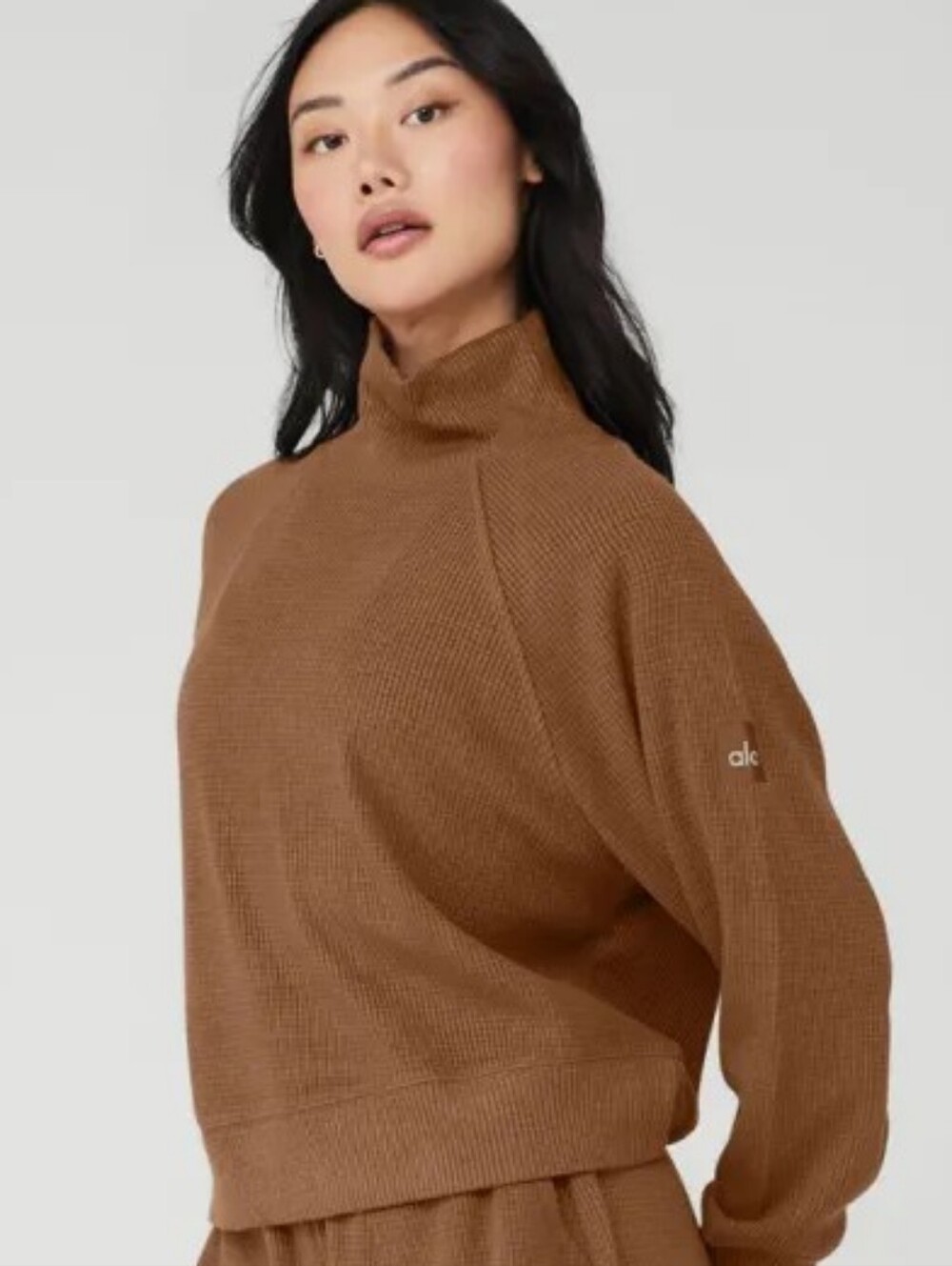 Alo Yoga Waffle Weekend Escape Mock Neck Long Sleeve in Cinnamon Brown sz SMALL - Picture 2 of 9